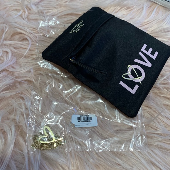 Victoria secret necklace - Picture 8 of 8